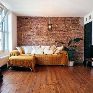 Elegant In Shoreditch London